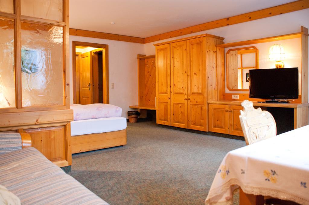 Hotel-Gasthof "Zur Muehle" Kaprun Chambre photo